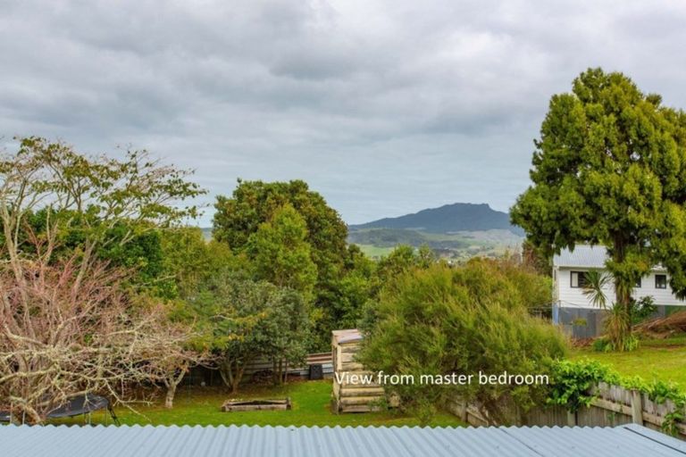 Photo of property in 13 Main Road, Raglan, 3225