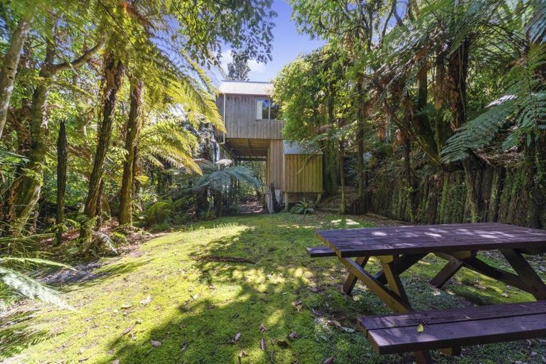 Photo of property in 41 Kaiuru Avenue, Pukawa Bay, Turangi, 3381