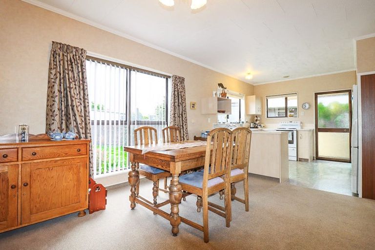 Photo of property in 12b Victoria Avenue, Dannevirke, 4930