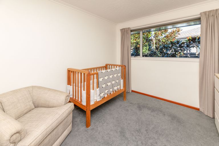 Photo of property in 11 Goya Place, Bishopdale, Christchurch, 8051