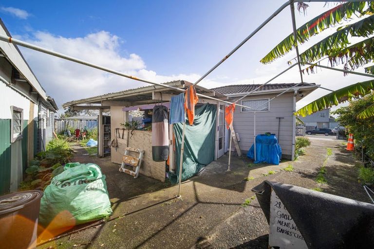 Photo of property in 28 Cottingham Crescent, Mangere East, Auckland, 2024