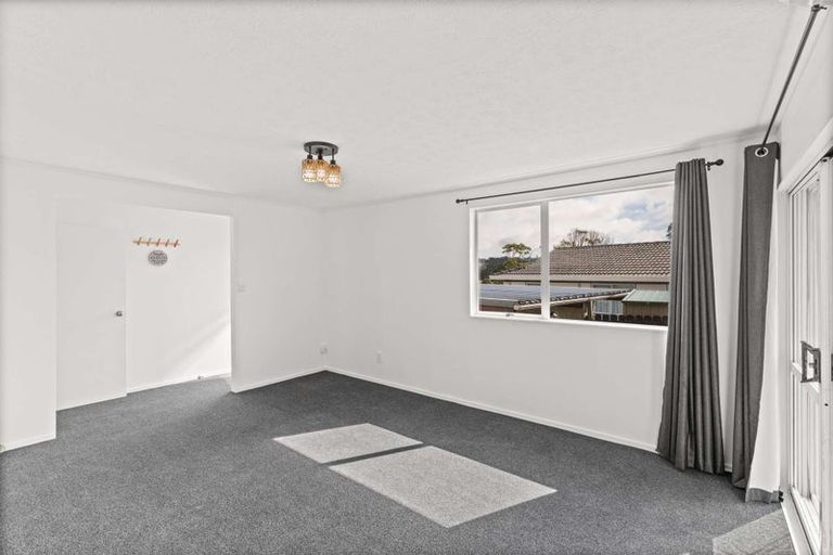 Photo of property in 2/79 Luanda Drive, Ranui, Auckland, 0612