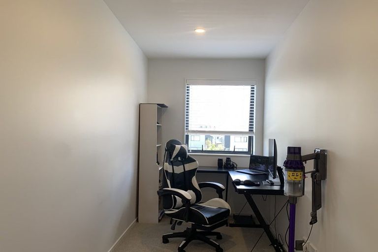 Photo of property in 33 Gecko Road, Hobsonville, Auckland, 0616