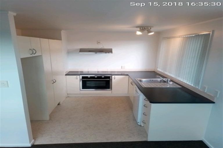 Photo of property in 44 Benchmark Drive, Massey, Auckland, 0614