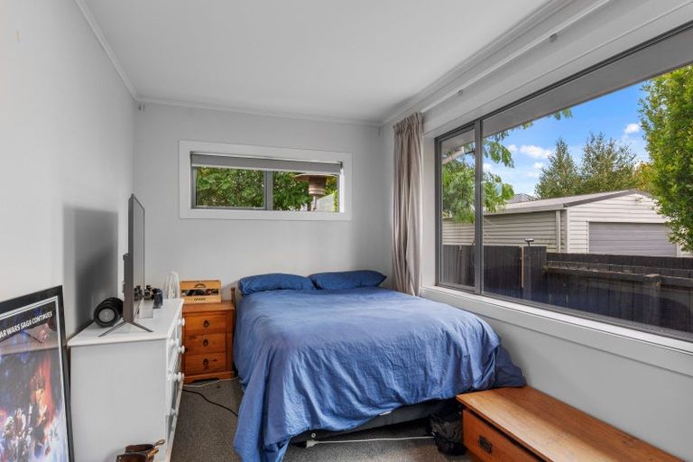 Photo of property in 1/55 Mcfaddens Road, St Albans, Christchurch, 8052