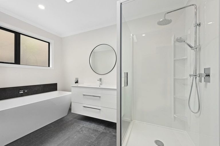 Photo of property in 8a Mccarthy Grove, Clouston Park, Upper Hutt, 5018