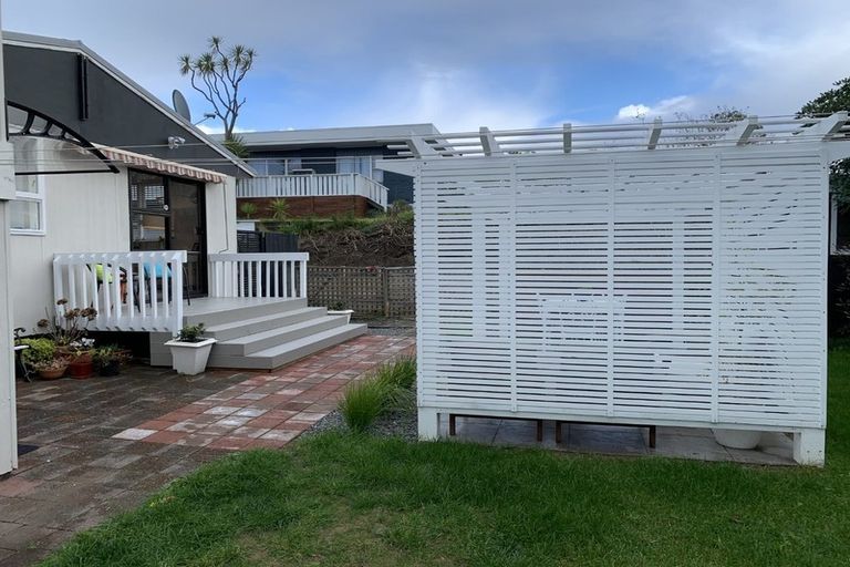 Photo of property in 66 Toi Street, Otaki Beach, Otaki, 5512