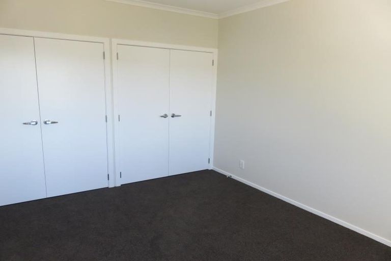 Photo of property in 18a Carluke Street, Paparangi, Wellington, 6037