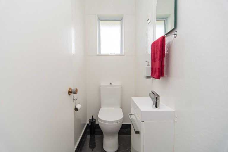 Photo of property in 74 Mountain View Road, Glenwood, Timaru, 7910