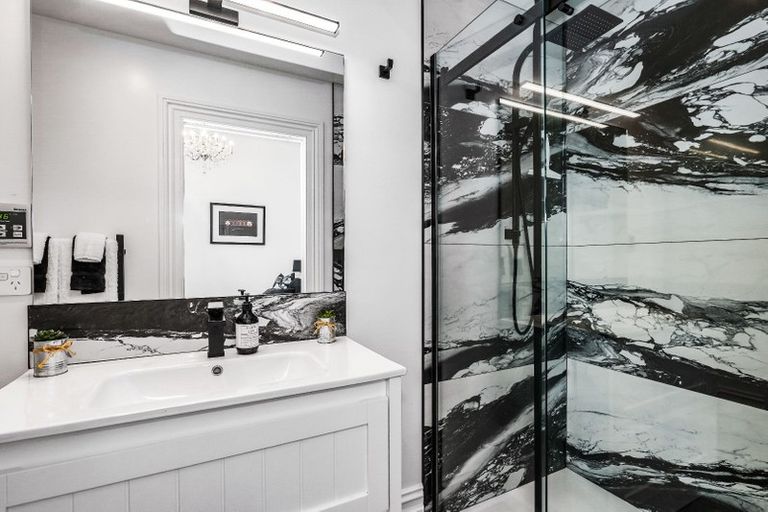 Photo of property in 12 Cross Street, Regent, Whangarei, 0112