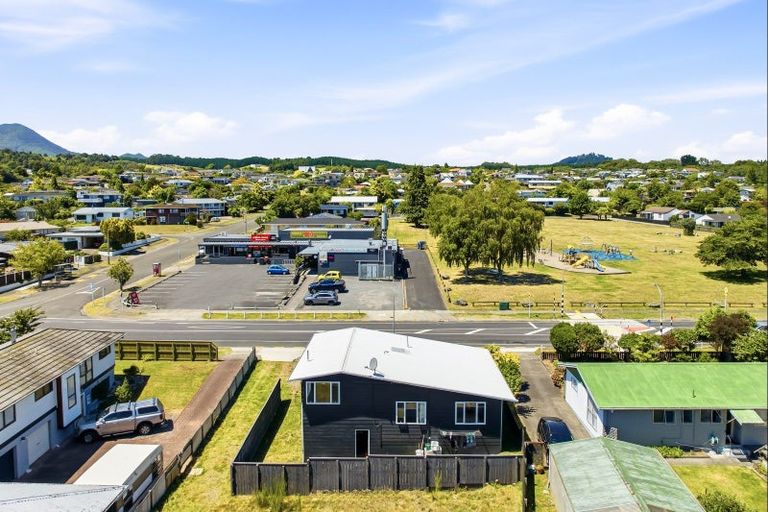 Photo of property in 35b Richmond Avenue, Richmond Heights, Taupo, 3330