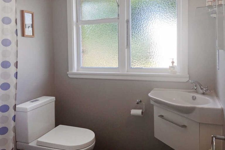 Photo of property in 112 Smith Street, Woolston, Christchurch, 8062