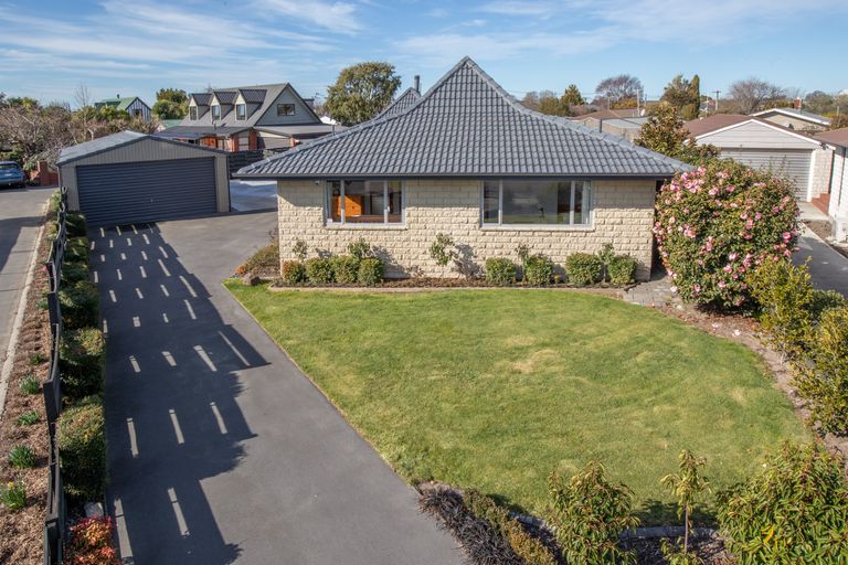 Photo of property in 11 Goya Place, Bishopdale, Christchurch, 8051