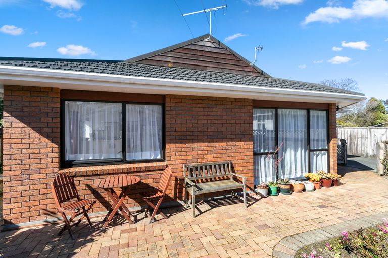 Photo of property in 24a Trafalgar Street, Waiwhetu, Lower Hutt, 5010