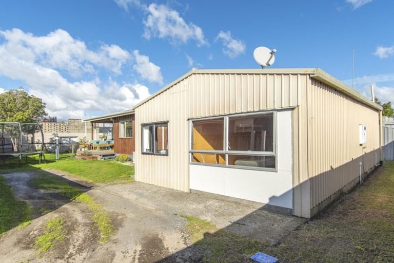 Photo of property in 1226b Papamoa Beach Road, Papamoa Beach, Papamoa, 3118