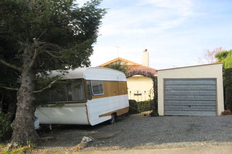 Photo of property in 15 Moerangi Street, Broad Bay, Dunedin, 9014
