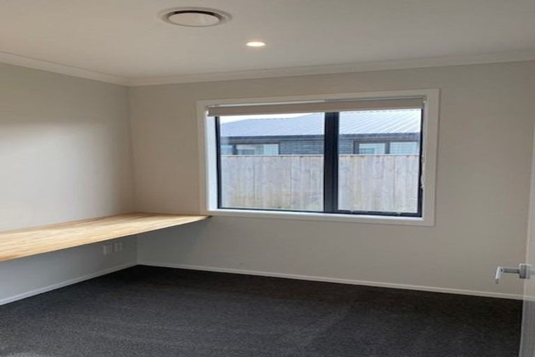 Photo of property in 1 Teiaroa Street, Waikanae, 5036