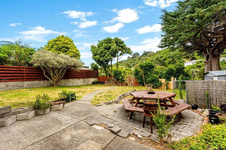 Photo of property in 3 Bermer Road, Belmont, Lower Hutt, 5010