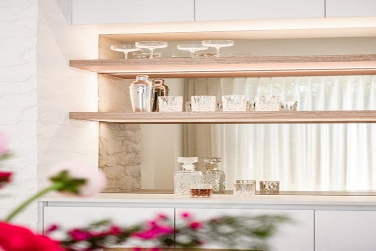 Photo of property in 17 Pitau Road, Mount Maunganui, 3116