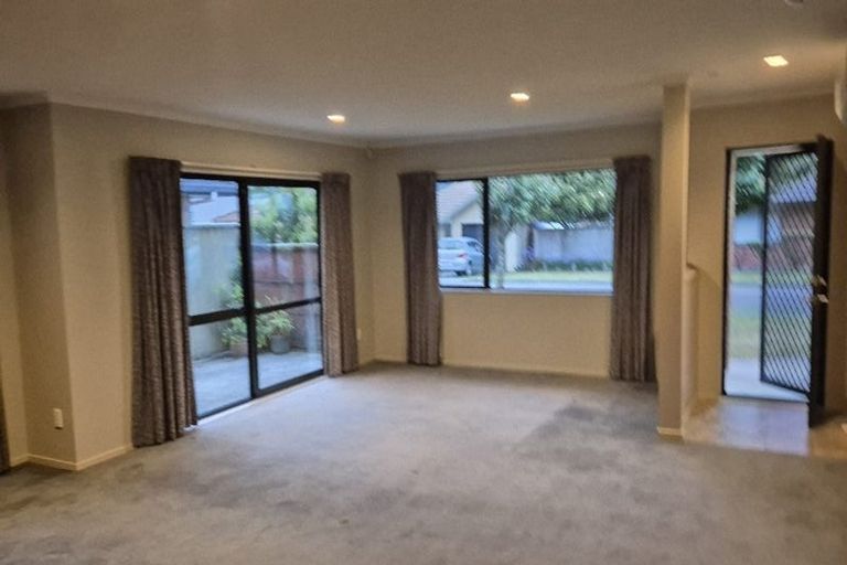 Photo of property in 37 Evergreen Crescent, Trentham, Upper Hutt, 5018