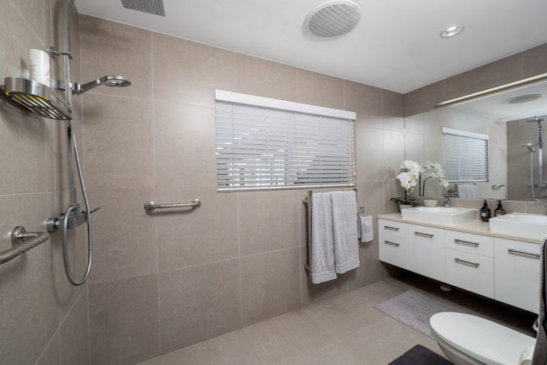 Photo of property in 16 Te Akau Drive, Russell, 0272