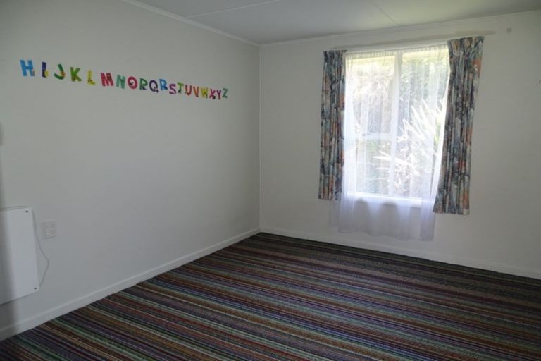 Photo of property in 53 Main Road, Clinton, 9534