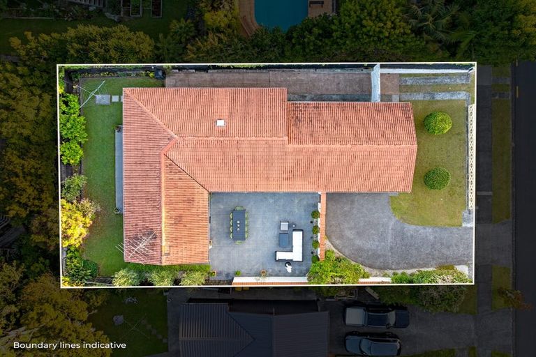 Photo of property in 84 Chelsea View Drive, Chatswood, Auckland, 0626