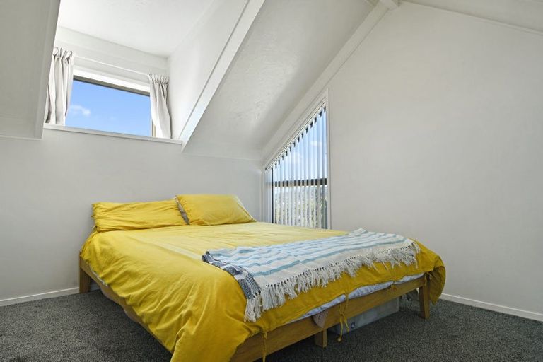 Photo of property in 58 Shetland Street, Glen Eden, Auckland, 0602