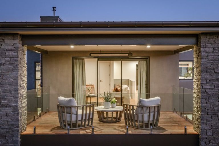 Photo of property in 18 Fenton Avenue, Wanaka, 9305