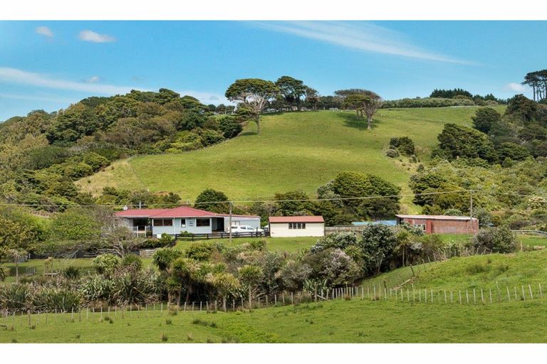 Photo of property in 42 Cemetery Road, Pollok, Waiuku, 2684