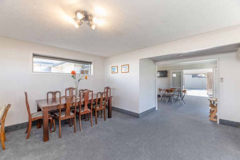 Photo of property in 11 Goya Place, Bishopdale, Christchurch, 8051
