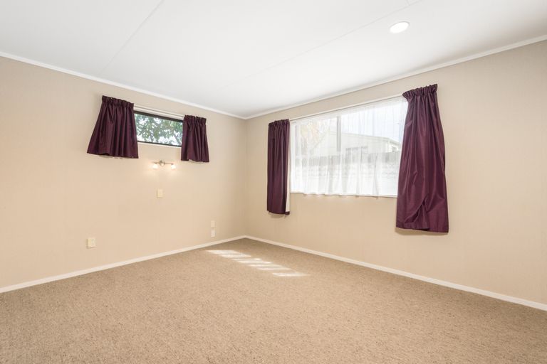 Photo of property in 136 Ohauiti Road, Hairini, Tauranga, 3112