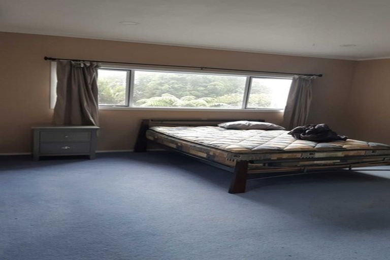 Photo of property in 787 Scenic Drive, Henderson Valley, Auckland, 0612