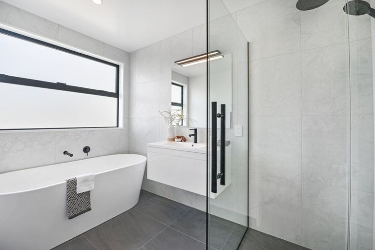 Photo of property in 1 Karos Lane, Northwood, Christchurch, 8051