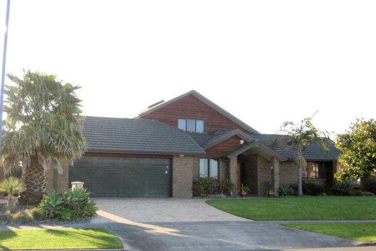 Photo of property in 28 Seychelles Drive, Papamoa Beach, Papamoa, 3118