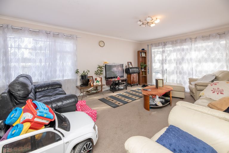 Photo of property in 8 Pandora Street, North New Brighton, Christchurch, 8083