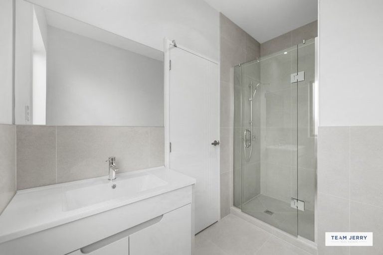 Photo of property in 6 Wild Flower Way, Karaka, Papakura, 2113