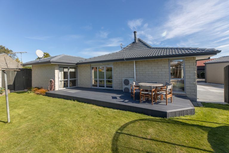 Photo of property in 11 Goya Place, Bishopdale, Christchurch, 8051