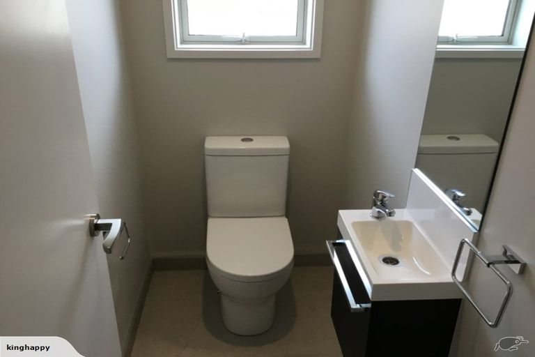 Photo of property in 2 Lakeside Terrace, Omokoroa, 3114