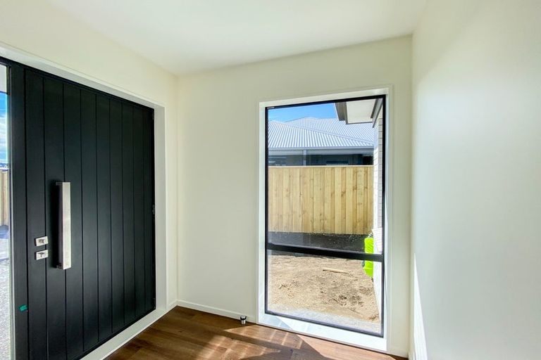 Photo of property in 32 Sanders Way, Rolleston, 7614