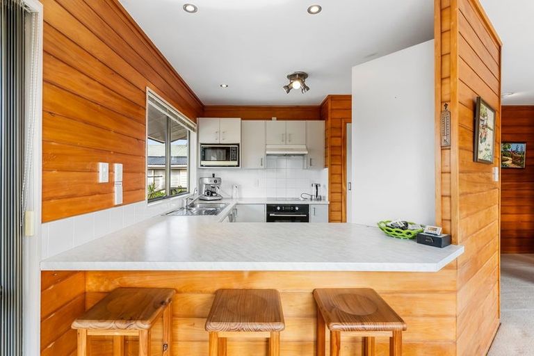 Photo of property in 108 Florence Avenue, Orewa, 0931