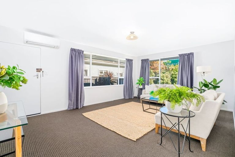 Photo of property in 2/54 Devon Street, Sydenham, Christchurch, 8023