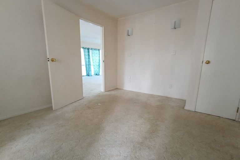 Photo of property in 2/62 Tonar Street, Northcote, Auckland, 0627