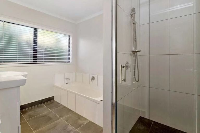 Photo of property in 17e Owhata Road, Owhata, Rotorua, 3010