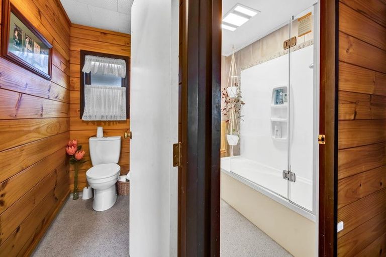 Photo of property in 33 Mccarthy Street, Hawera, 4610