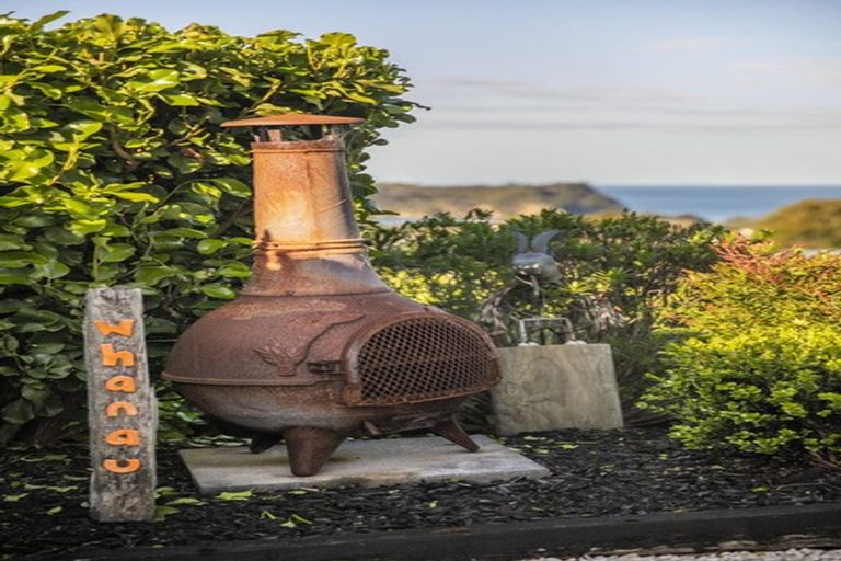 Photo of property in 19 Seaview Crescent, Hatfields Beach, Orewa, 0931