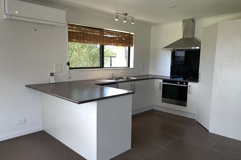 Photo of property in 16 Ocean View Rise, Ruakaka, 0116