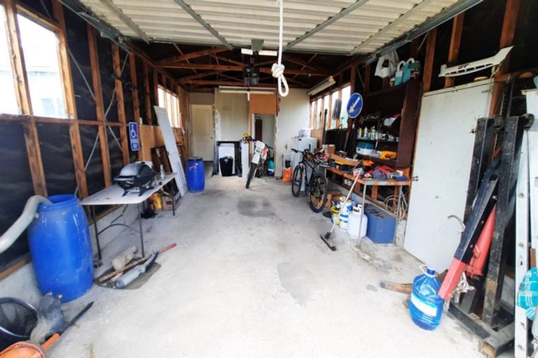 Photo of property in 11 Lowery Street, Milton, 9291