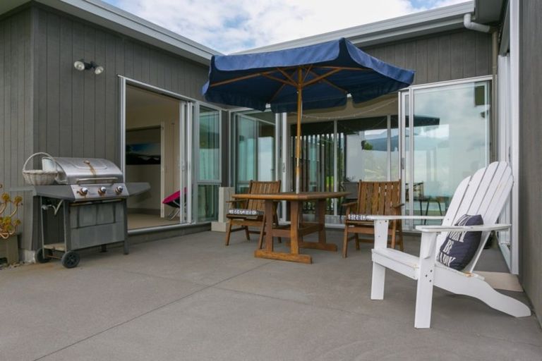 Photo of property in 1089 Plymouth Road, Koru, New Plymouth, 4374