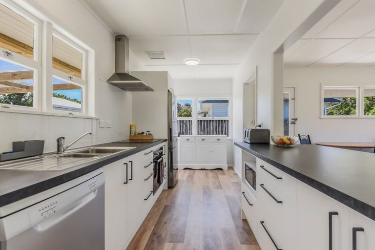 Photo of property in 20 Palm Avenue, Stoke, Nelson, 7011